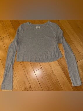 BDG Light Gray Cropped Long Sleeve Top